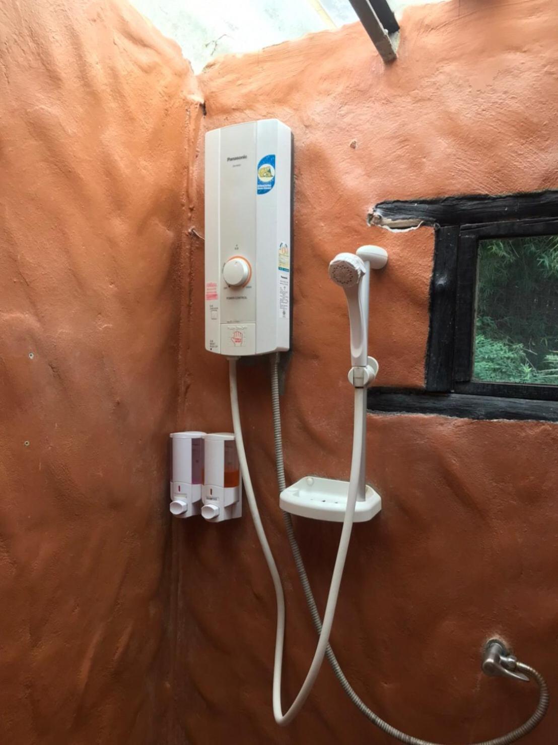 Baan Pong Tara Hotel Szuanphung Kültér fotó